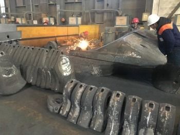Cabeça de martelo de aço de alto manganês para triturador de impacto Partes de desgaste provenientes da mineração de energia