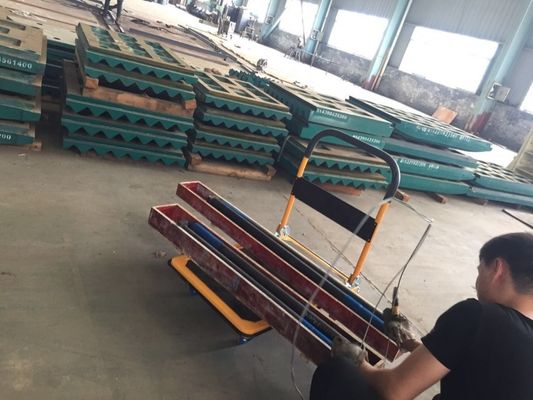 Distribuição em todo o mundo Alta durabilidade C96 Maxilar Triturador peças de desgaste para máquina de mineração