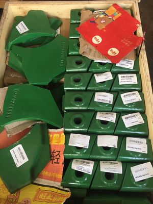B7150 VSI Peças sobressalentes de triturador Placa de desgaste cavidade para mineração de minério 10 KG Durabilidade