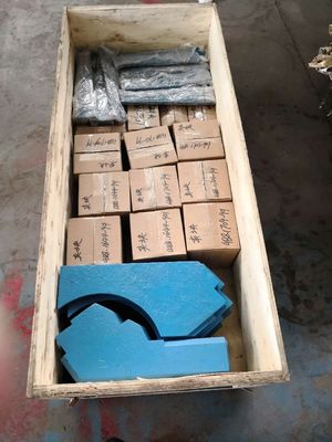 Processamento de forja Tipo VSI Triturador de impacto Partes de desgaste Placas de desgaste superiores e inferiores CV129